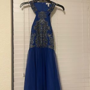 Beautiful Flowey dark blue formal dress with sequins